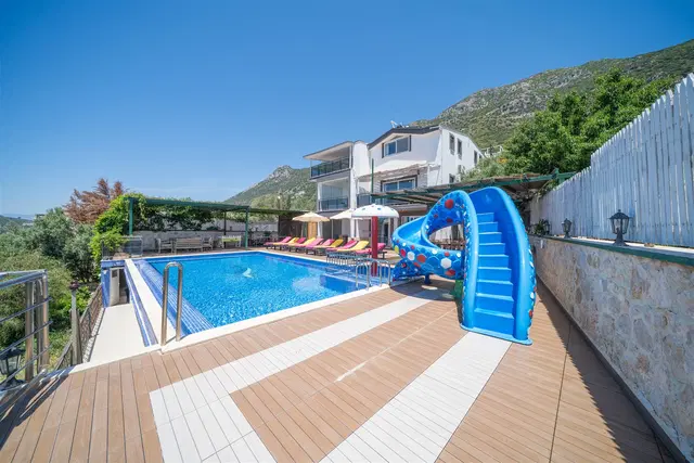 Kalkan’da ısıtmalı havuzlu kiralık villa, fotoğraf 2