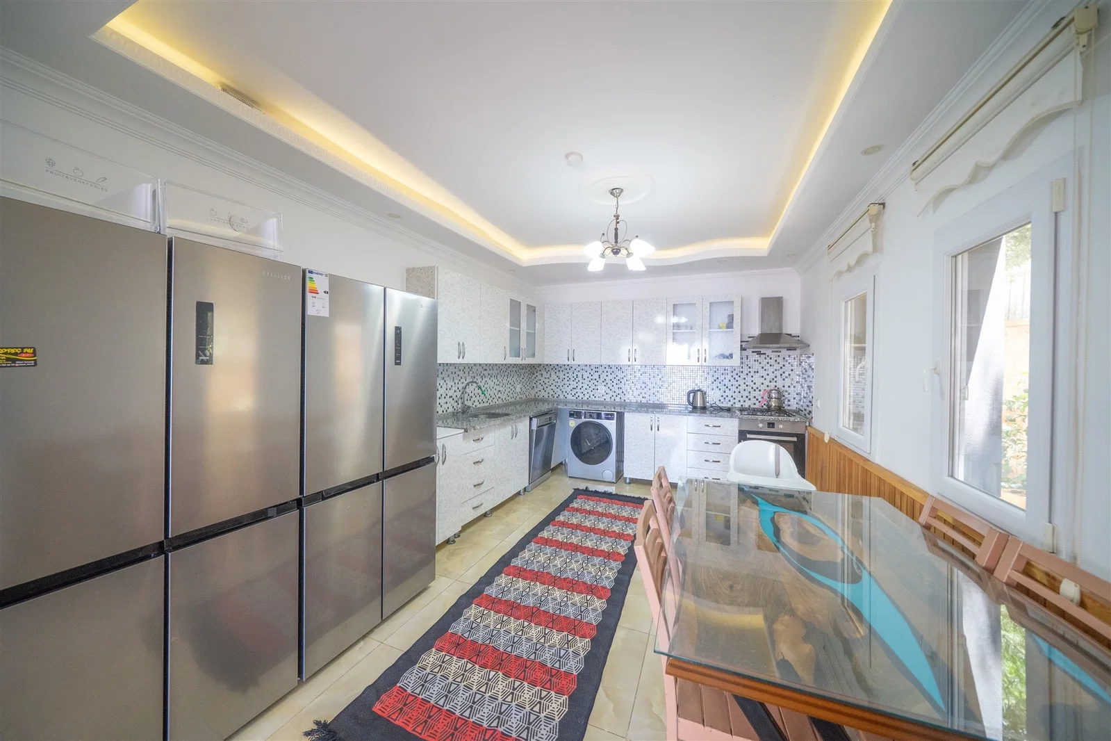 Kalkan’da Deniz Manzaralı, Isıtmalı Havuzlu, 14 Kişilik, Ekonomik Villa