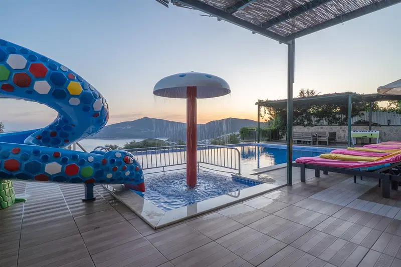 Kalkan’da kapalı havuzlu kiralık villa, fotoğraf 8