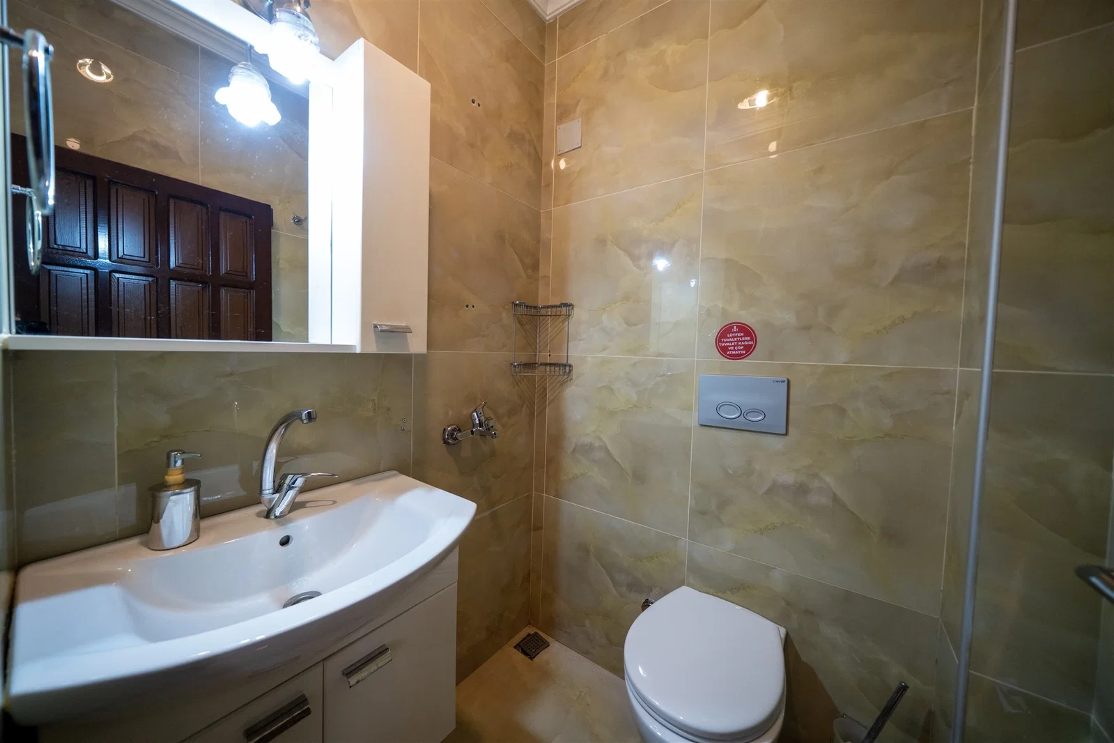 Kalkan’da Deniz Manzaralı, Isıtmalı Havuzlu, 14 Kişilik, Ekonomik Villa
