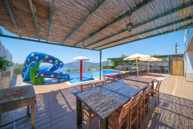 Kalkan’da deniz manzaralı kiralık villa, fotoğraf 4