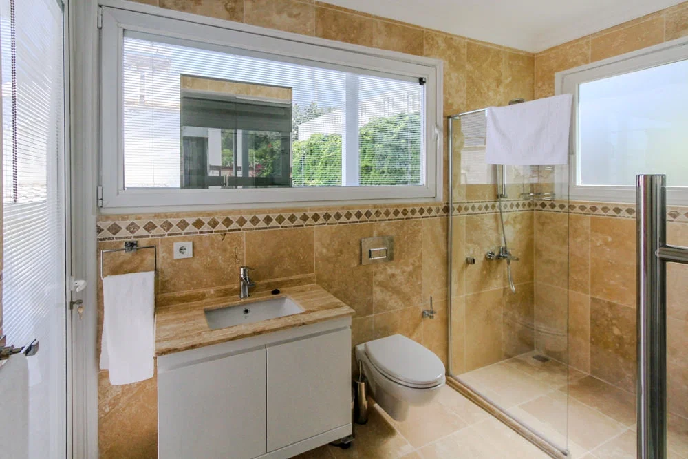 Kalkan’da Deniz Manzaralı, Isıtmalı Havuzlu, 7 Yatak Odalı, Lüks Villa