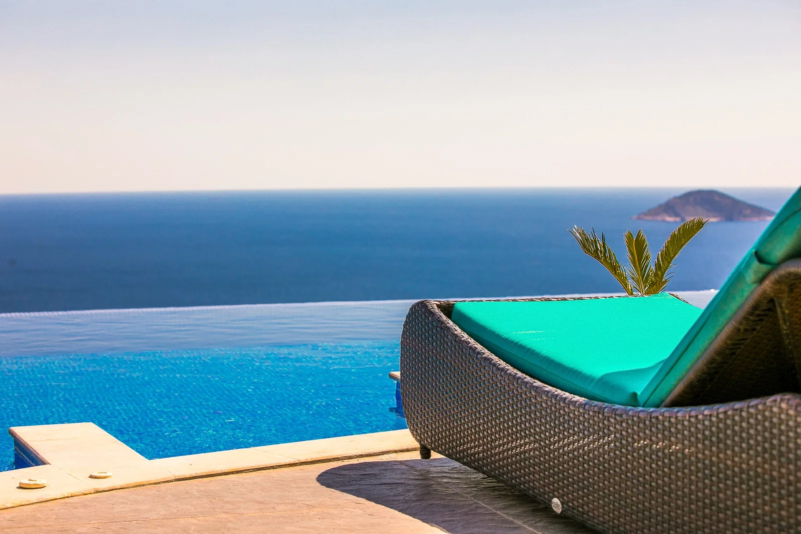 Kalkan’da Merkeze Yakın, Özel Havuzlu, 5 Yatak Odalı, Lüks Villa