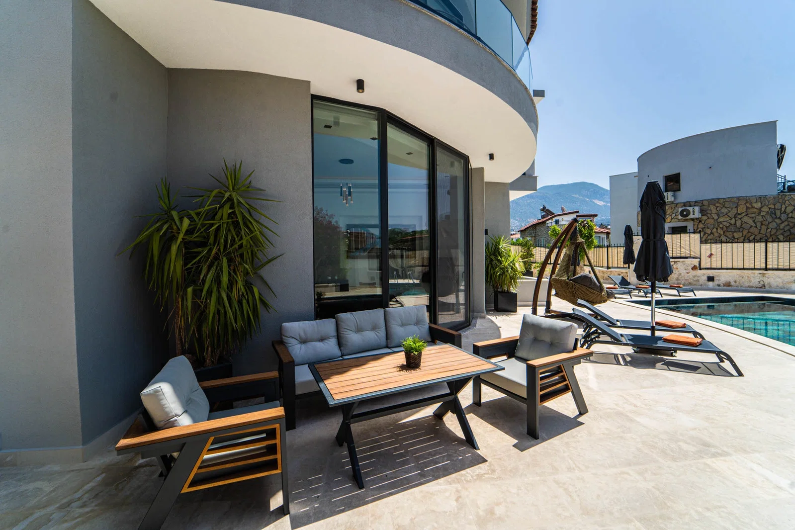 Kalkan’da Merkeze Yakın, Özel Havuzlu, 5 Yatak Odalı, Lüks Villa