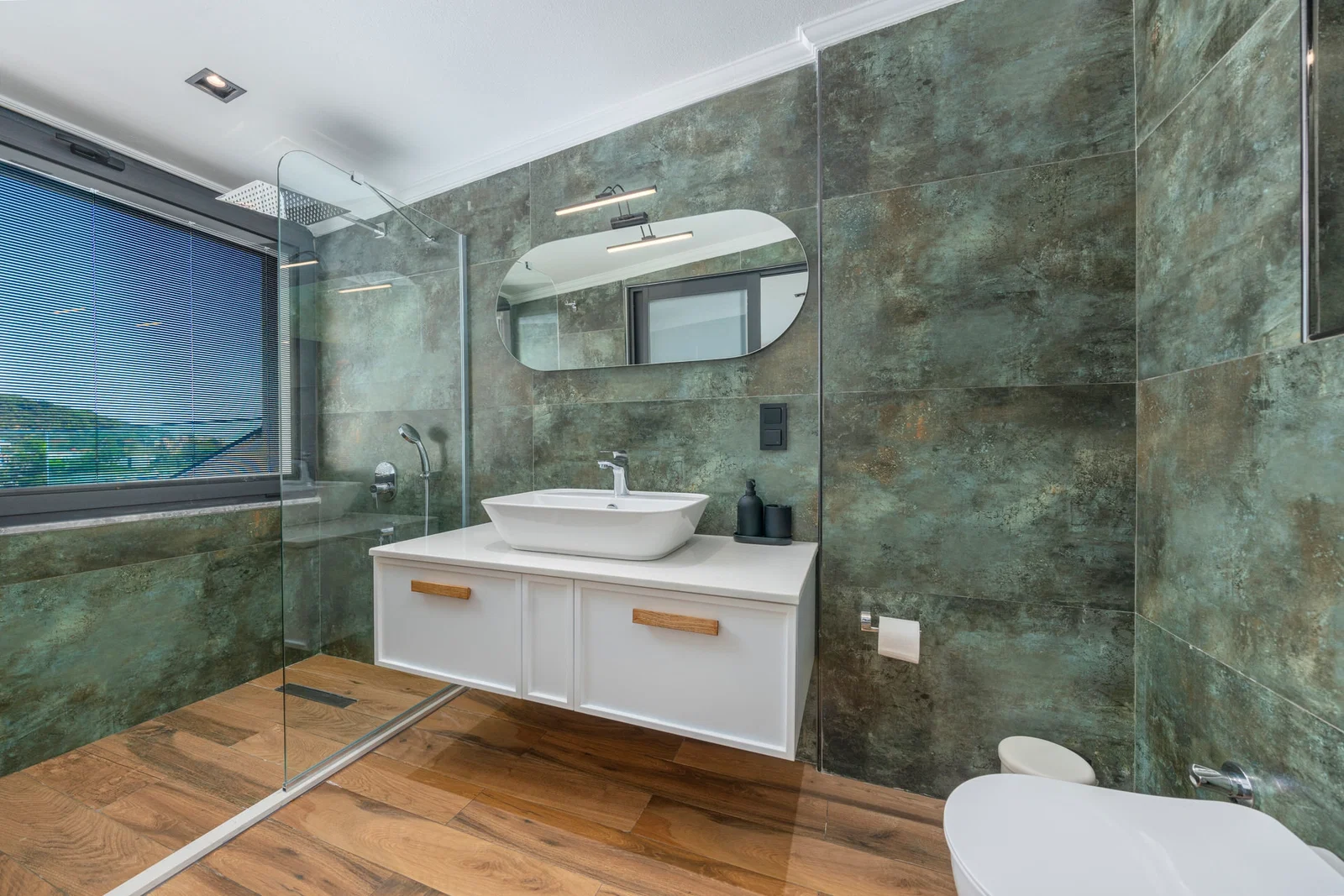 Kalkan’da Merkeze Yakın, Özel Havuzlu, 5 Yatak Odalı, Lüks Villa