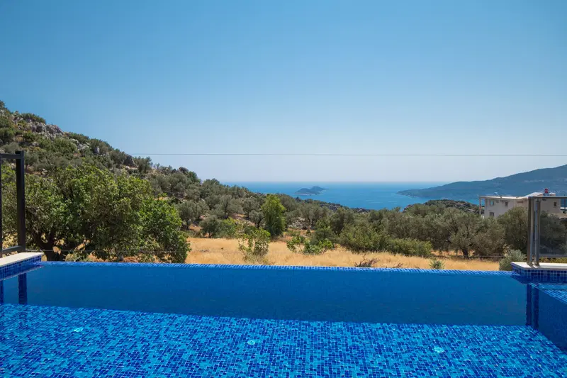 Kalkan’da kapalı havuzlu kiralık villa, fotoğraf 8