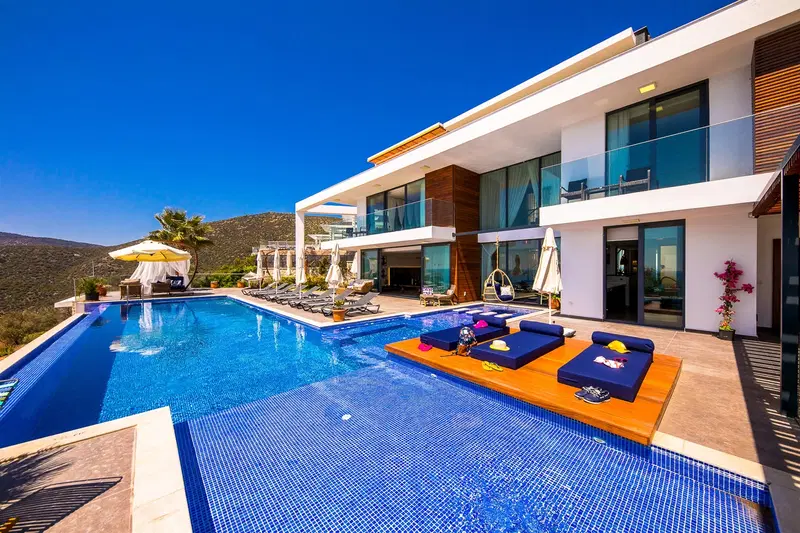 Kalkan’da deniz manzaralı kiralık villa, fotoğraf 3
