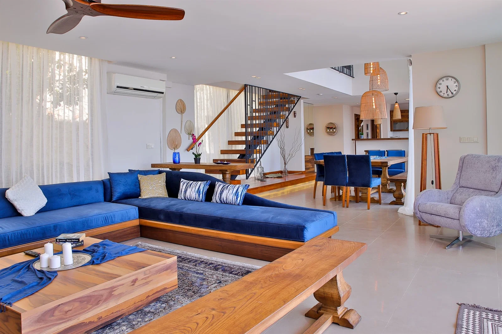 Kalkan’da Merkeze Yakın, Özel Havuzlu, 5 Yatak Odalı, Lüks Villa