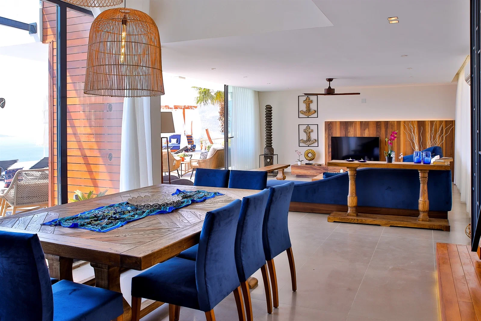 Kalkan’da Merkeze Yakın, Özel Havuzlu, 5 Yatak Odalı, Lüks Villa