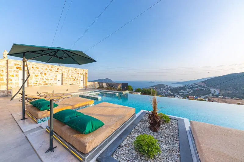 Kalkan’da jakuzili kiralık villa, fotoğraf 2