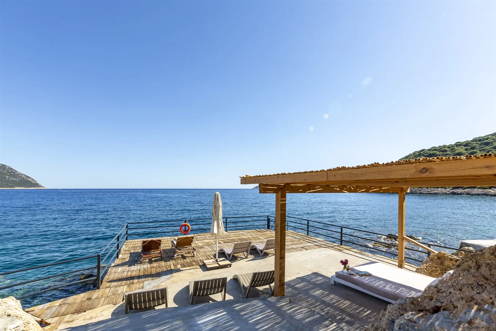 Kalkan’da Merkeze Yakın, Özel Havuzlu, 5 Yatak Odalı, Lüks Villa