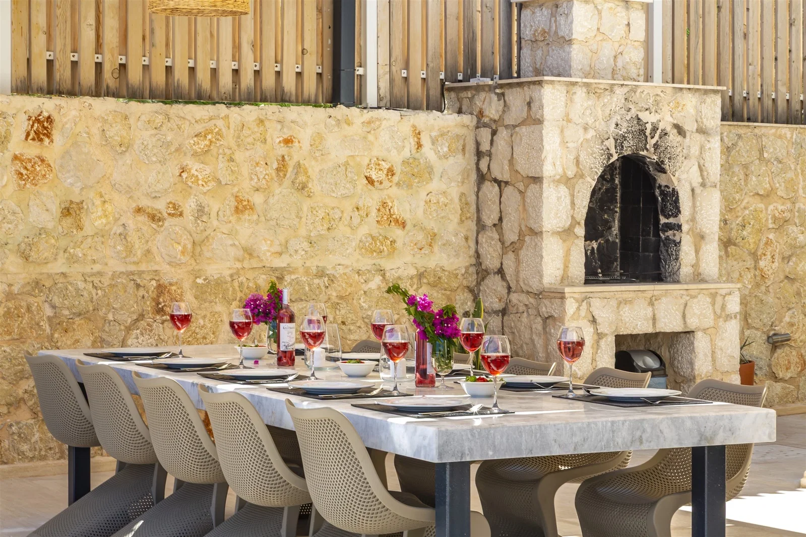 Kalkan’da Merkeze Yakın, Özel Havuzlu, 5 Yatak Odalı, Lüks Villa