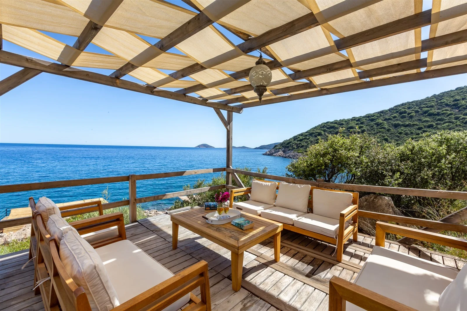 Kalkan’da Merkeze Yakın, Özel Havuzlu, 5 Yatak Odalı, Lüks Villa