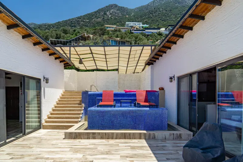 Kalkan’da deniz manzaralı kiralık villa, fotoğraf 3