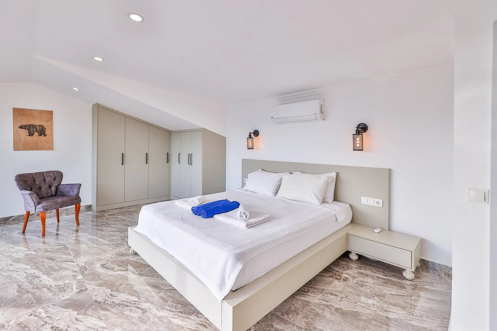 Kalkan’da Merkeze Yakın, Özel Havuzlu, 5 Yatak Odalı, Kiralık Villa