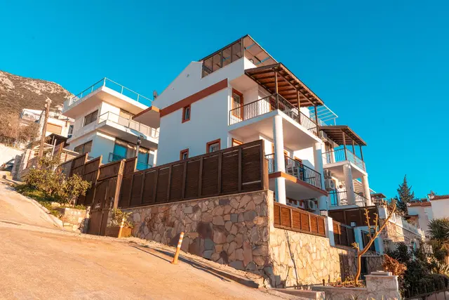 Kalkan’da deniz manzaralı kiralık villa, fotoğraf 2