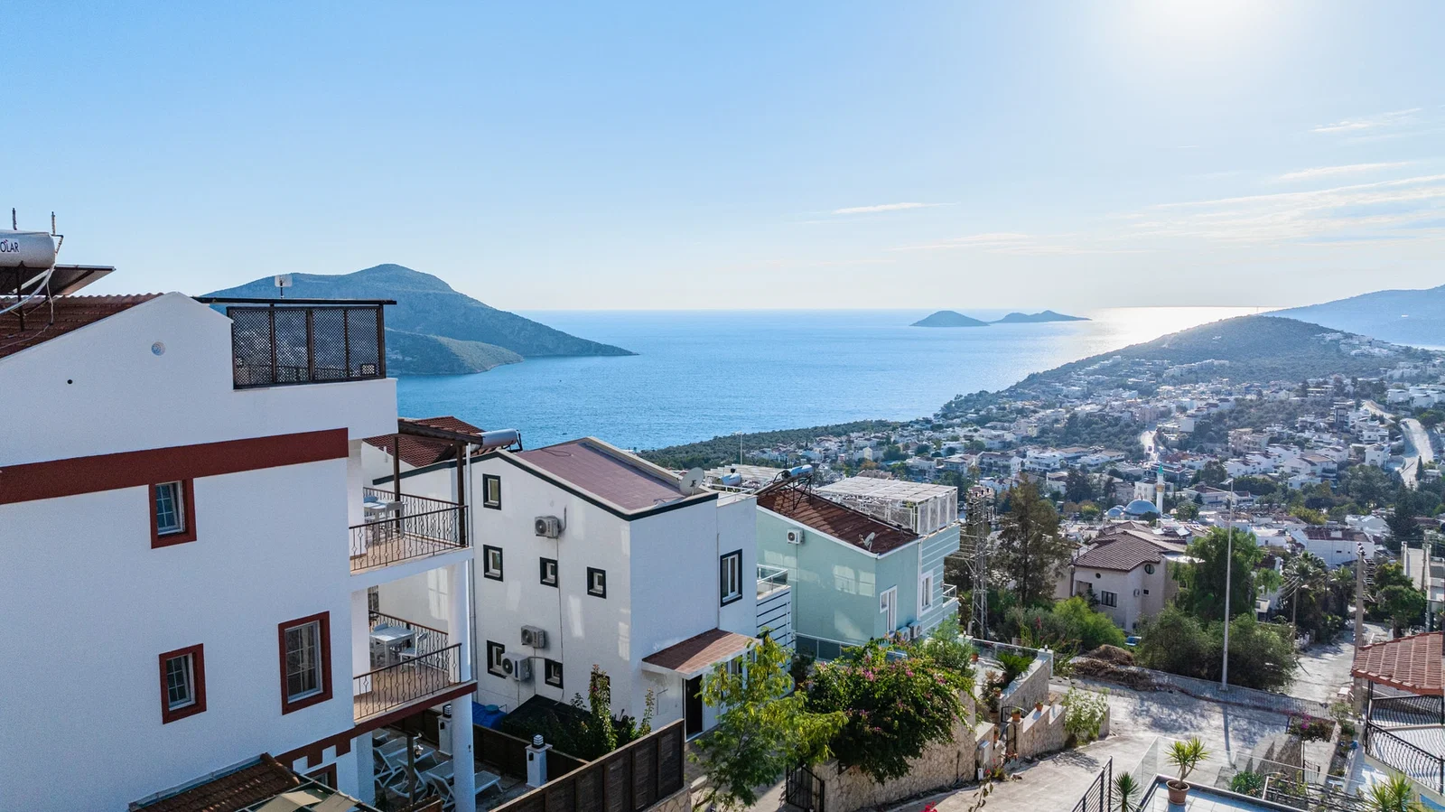 Kalkan’da Deniz Manzaralı, Korunaklı Havuzlu, 9 Kişilik, Ekonomik Villa