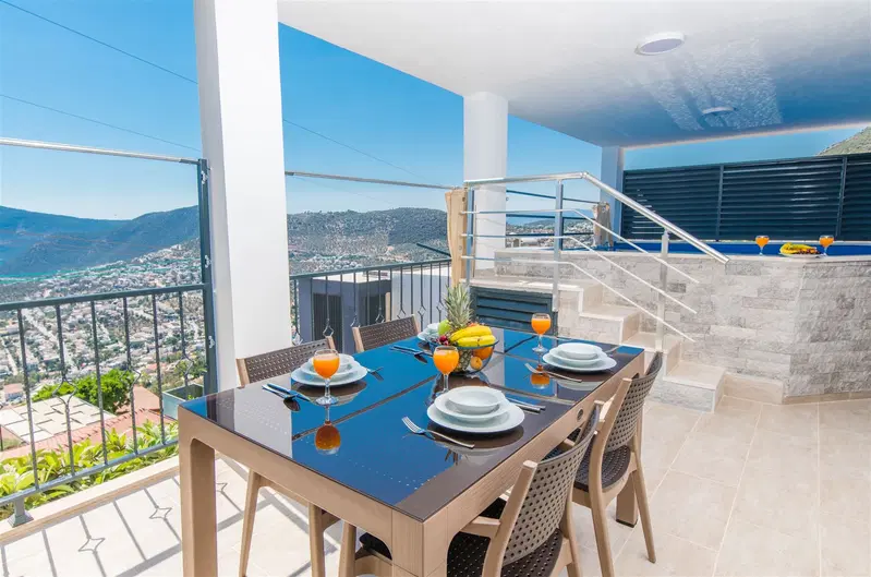 Kalkan’da deniz manzaralı kiralık villa, fotoğraf 4