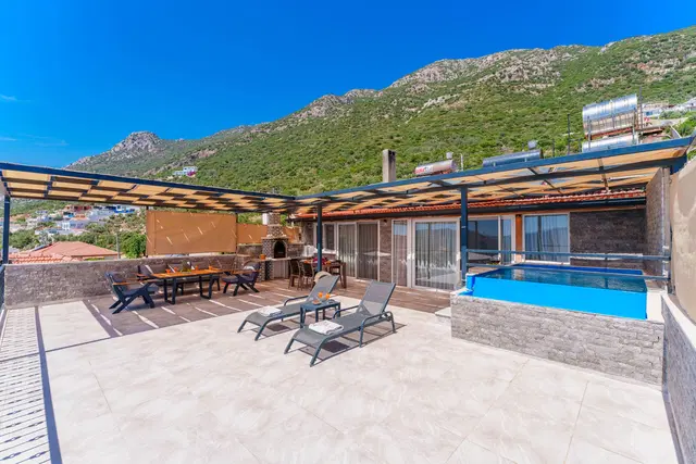 Balayı Çiftlerine Uygun, Özel Havuzlu Apart – Kalkan, 4 Kişilik