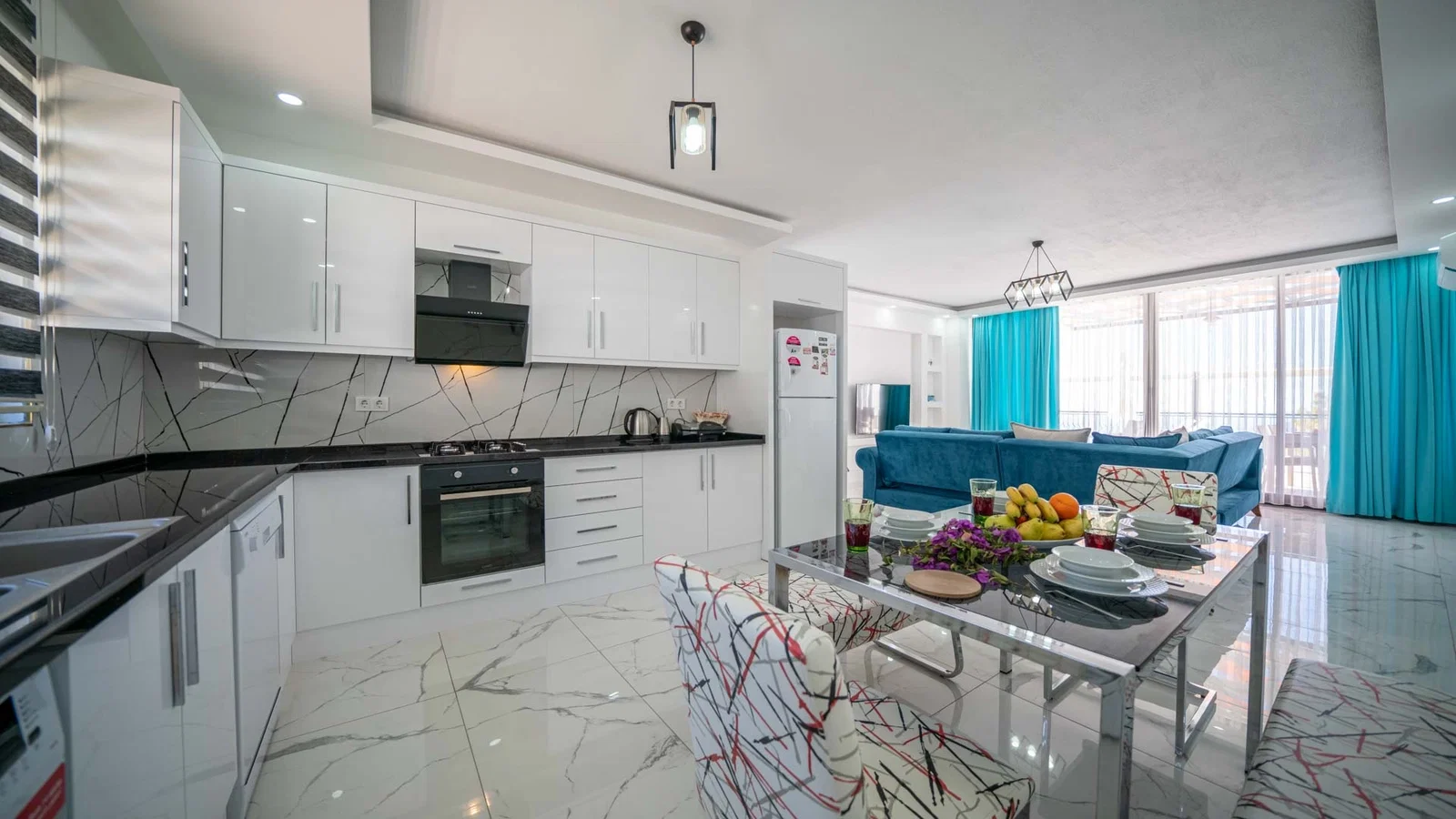 Kalkan’da Balayı Çiftlerine Uygun, Isıtmalı Havuzlu, 2 Yatak Odalı, Kiralık Villa