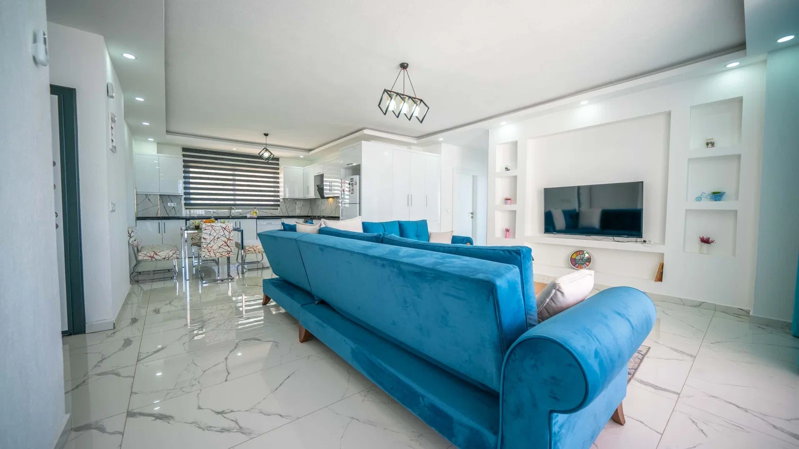 Kalkan’da Balayı Çiftlerine Uygun, Isıtmalı Havuzlu, 2 Yatak Odalı, Kiralık Villa