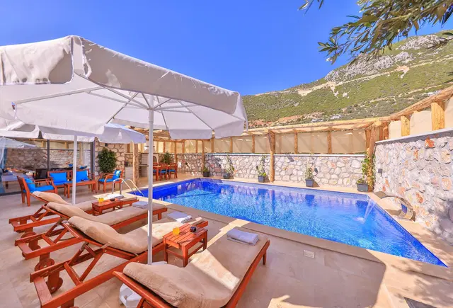 Kalkan’da doğa manzaralı kiralık villa, fotoğraf 3