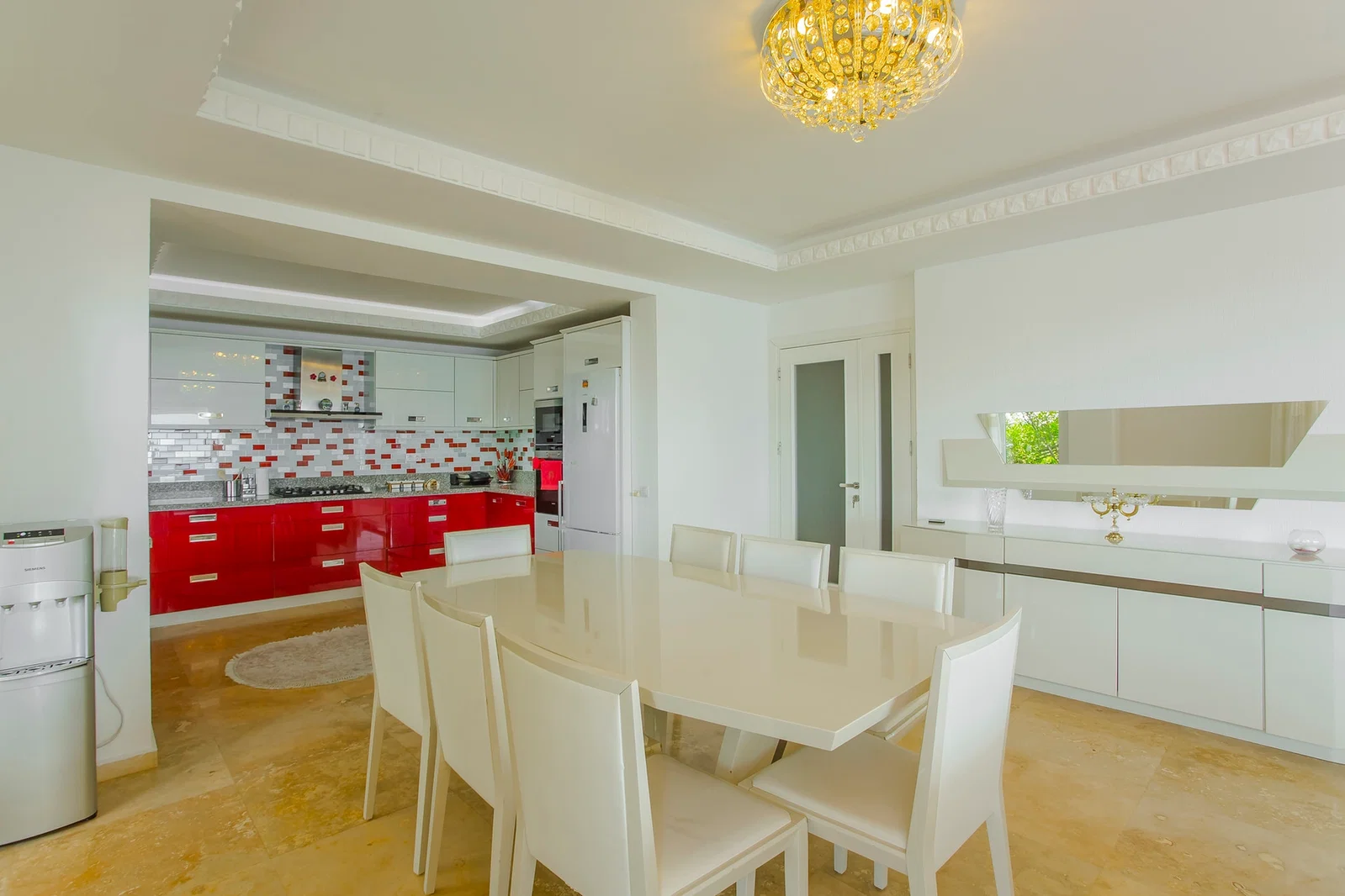 Kalkan’da Deniz Manzaralı, Isıtmalı Havuzlu, 5 Yatak Odalı, Lüks Villa