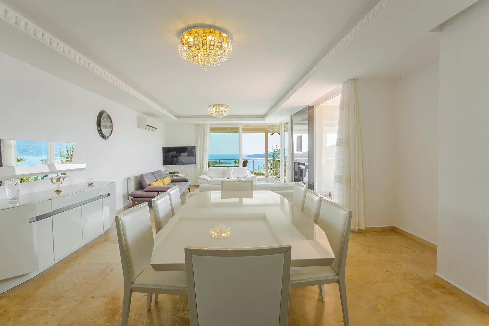 Kalkan’da Deniz Manzaralı, Isıtmalı Havuzlu, 5 Yatak Odalı, Lüks Villa