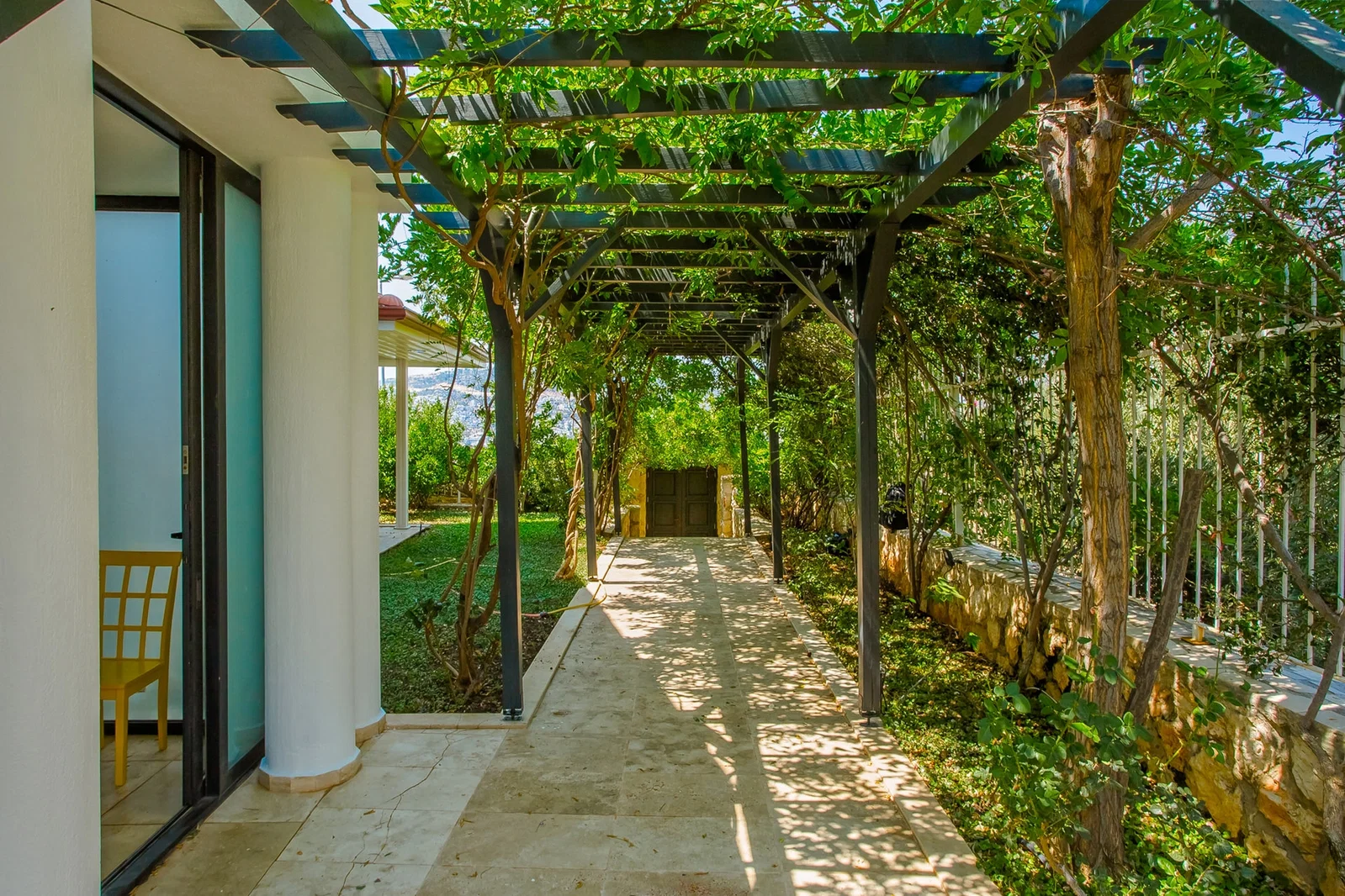 Kalkan’da Deniz Manzaralı, Isıtmalı Havuzlu, 5 Yatak Odalı, Lüks Villa