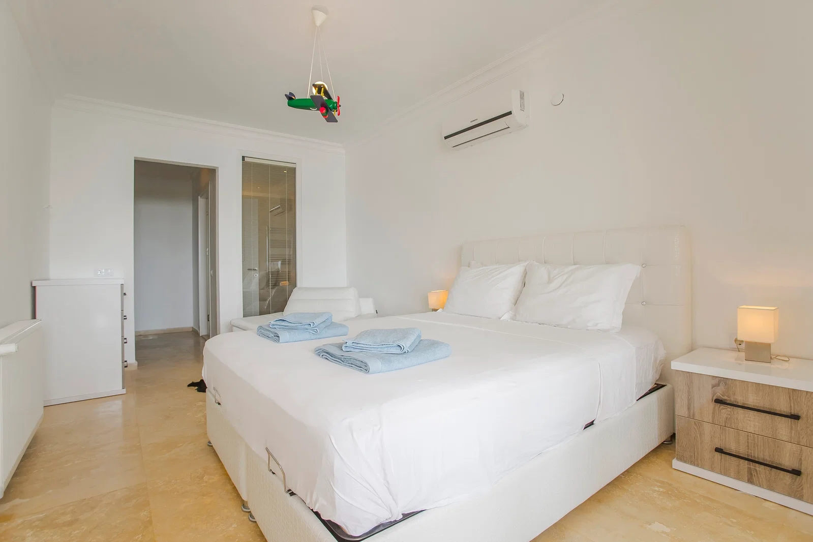 Kalkan’da Deniz Manzaralı, Isıtmalı Havuzlu, 5 Yatak Odalı, Lüks Villa
