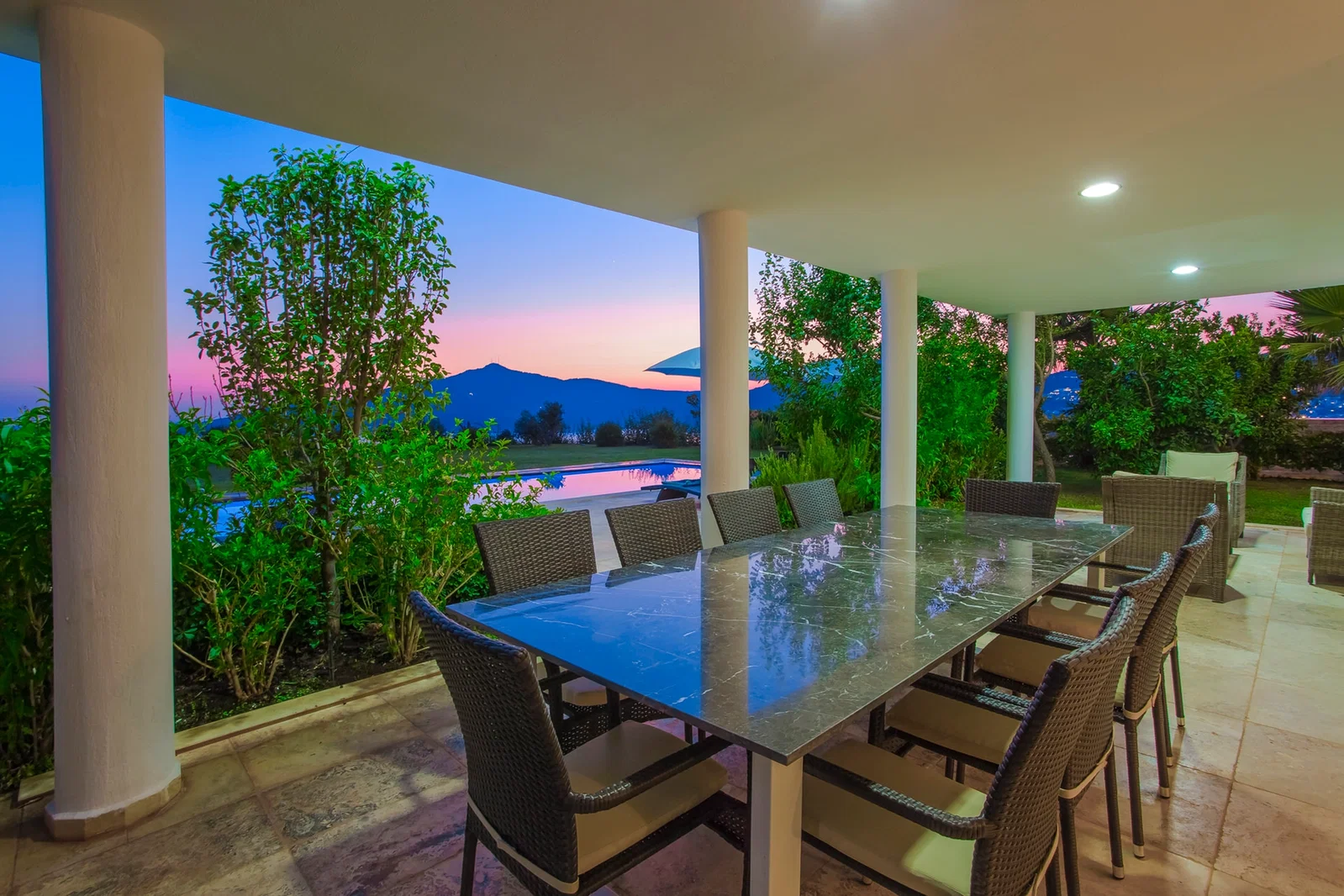 Kalkan’da Deniz Manzaralı, Isıtmalı Havuzlu, 5 Yatak Odalı, Lüks Villa
