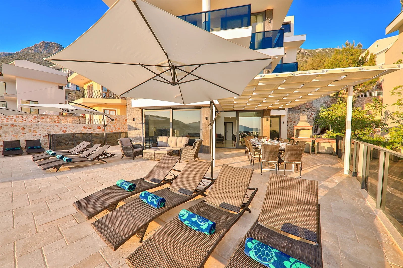 Kalkan’da Deniz Manzaralı, Özel Havuzlu, 7 Yatak Odalı, Lüks Villa