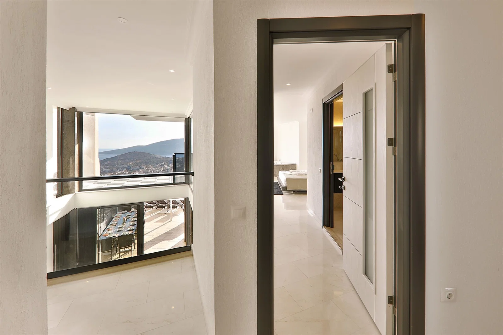 Kalkan’da Deniz Manzaralı, Özel Havuzlu, 7 Yatak Odalı, Lüks Villa