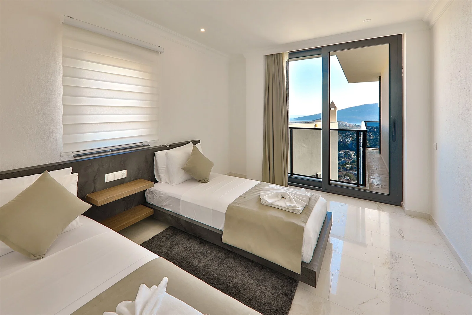 Kalkan’da Deniz Manzaralı, Özel Havuzlu, 7 Yatak Odalı, Lüks Villa