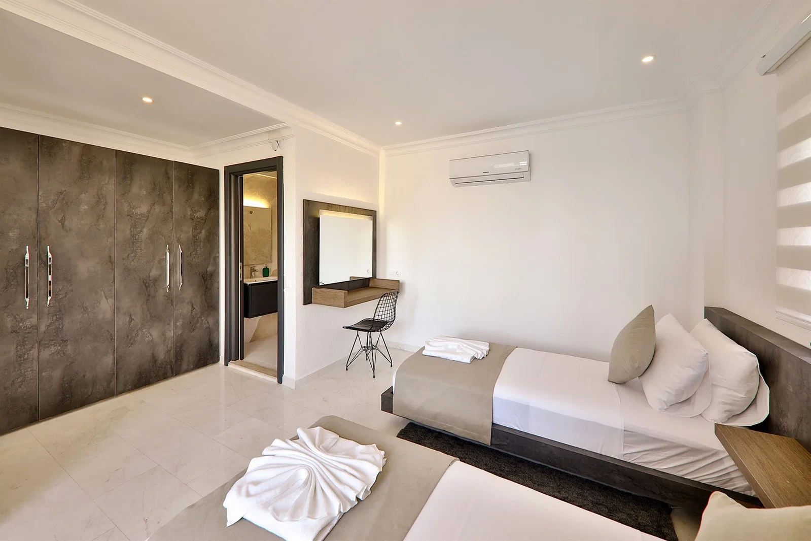 Kalkan’da Deniz Manzaralı, Özel Havuzlu, 7 Yatak Odalı, Lüks Villa