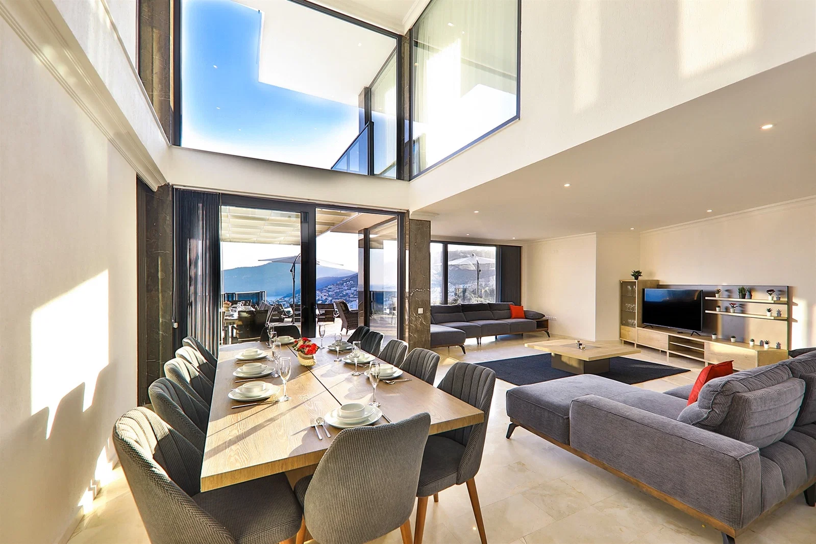 Kalkan’da Deniz Manzaralı, Özel Havuzlu, 7 Yatak Odalı, Lüks Villa