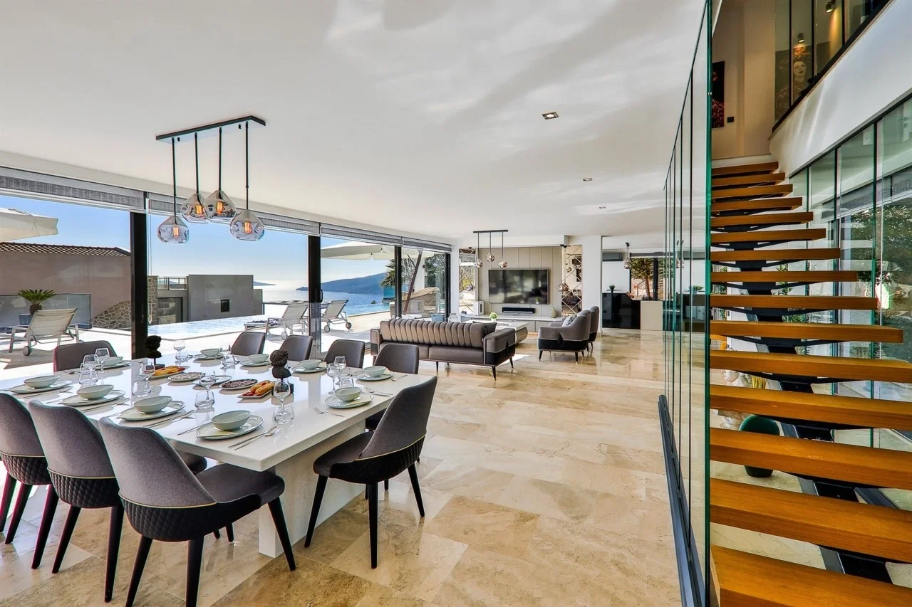 Kalkan’da Sakin Konumda, Isıtmalı Havuzlu, Jakuzili, Lüks Villa