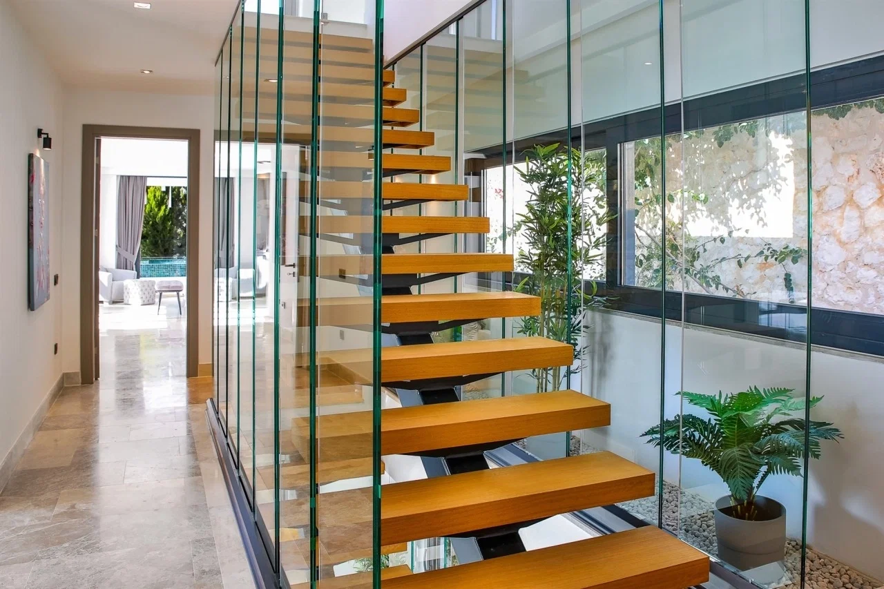 Kalkan’da Sakin Konumda, Isıtmalı Havuzlu, Jakuzili, Lüks Villa