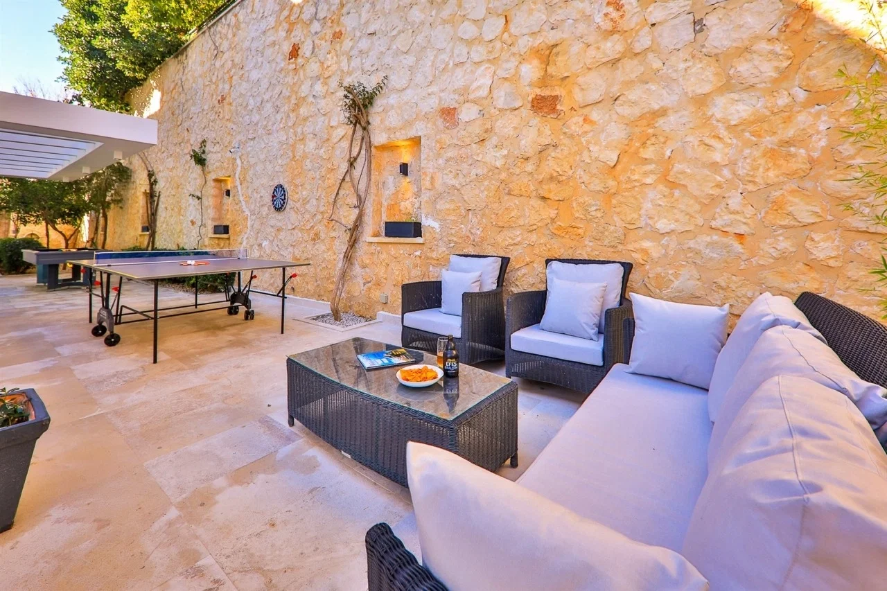 Kalkan’da Sakin Konumda, Isıtmalı Havuzlu, Jakuzili, Lüks Villa