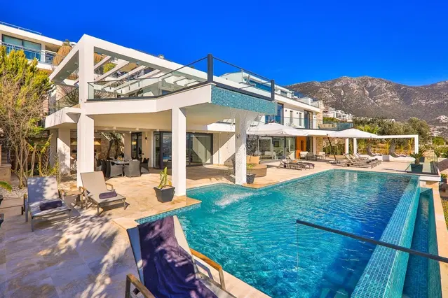 Kalkan’da deniz manzaralı kiralık villa, fotoğraf 4