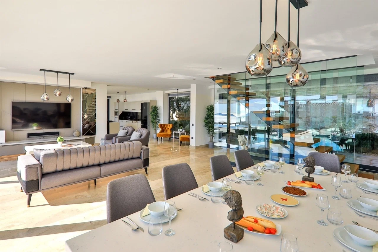 Kalkan’da Sakin Konumda, Isıtmalı Havuzlu, Jakuzili, Lüks Villa