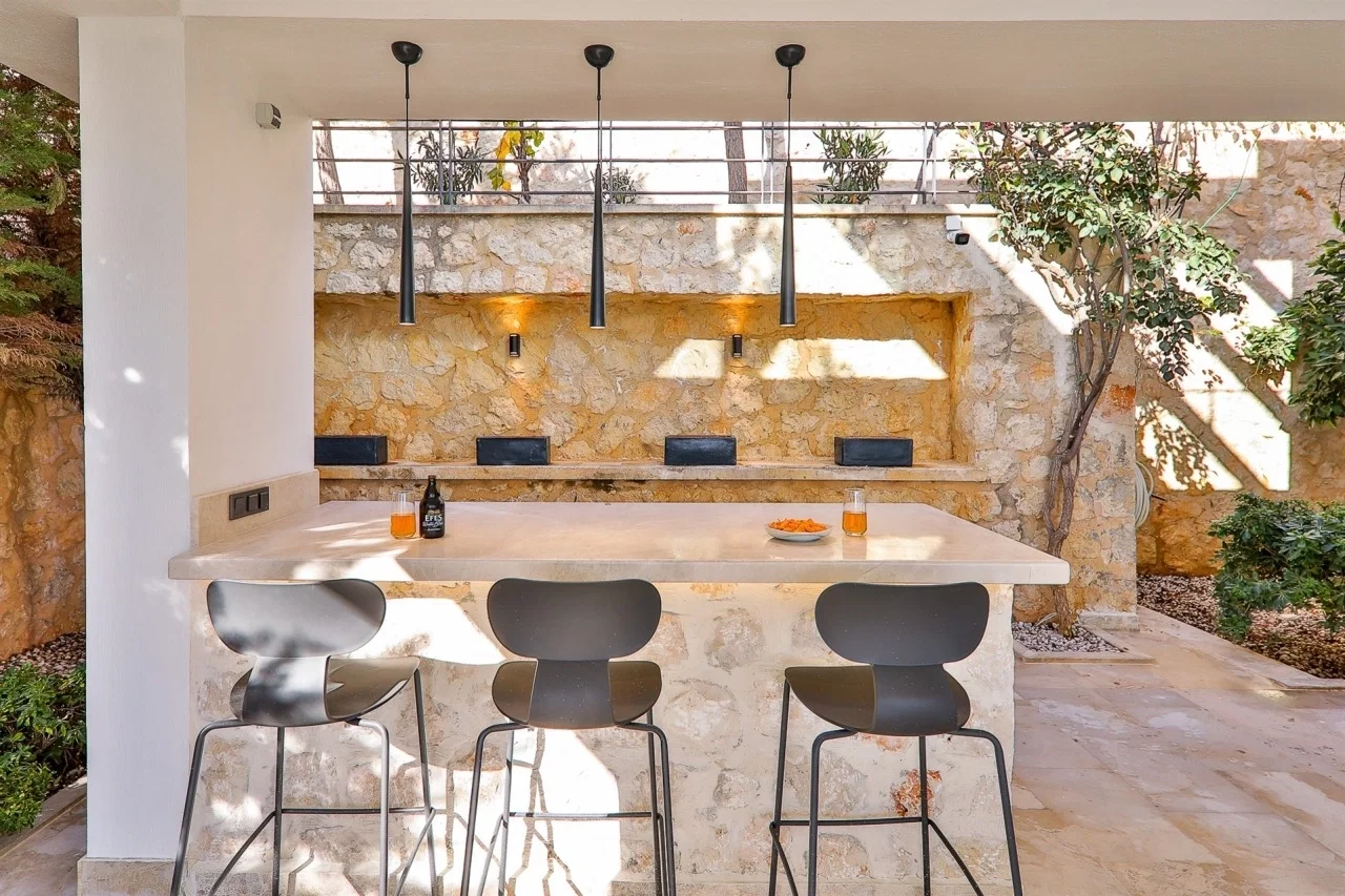 Kalkan’da Sakin Konumda, Isıtmalı Havuzlu, Jakuzili, Lüks Villa