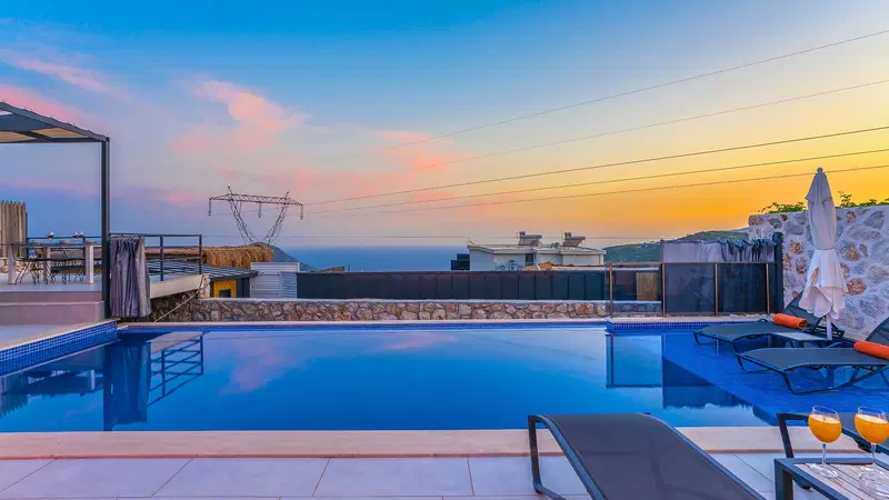 Kalkan’da deniz manzaralı kiralık villa, fotoğraf 4