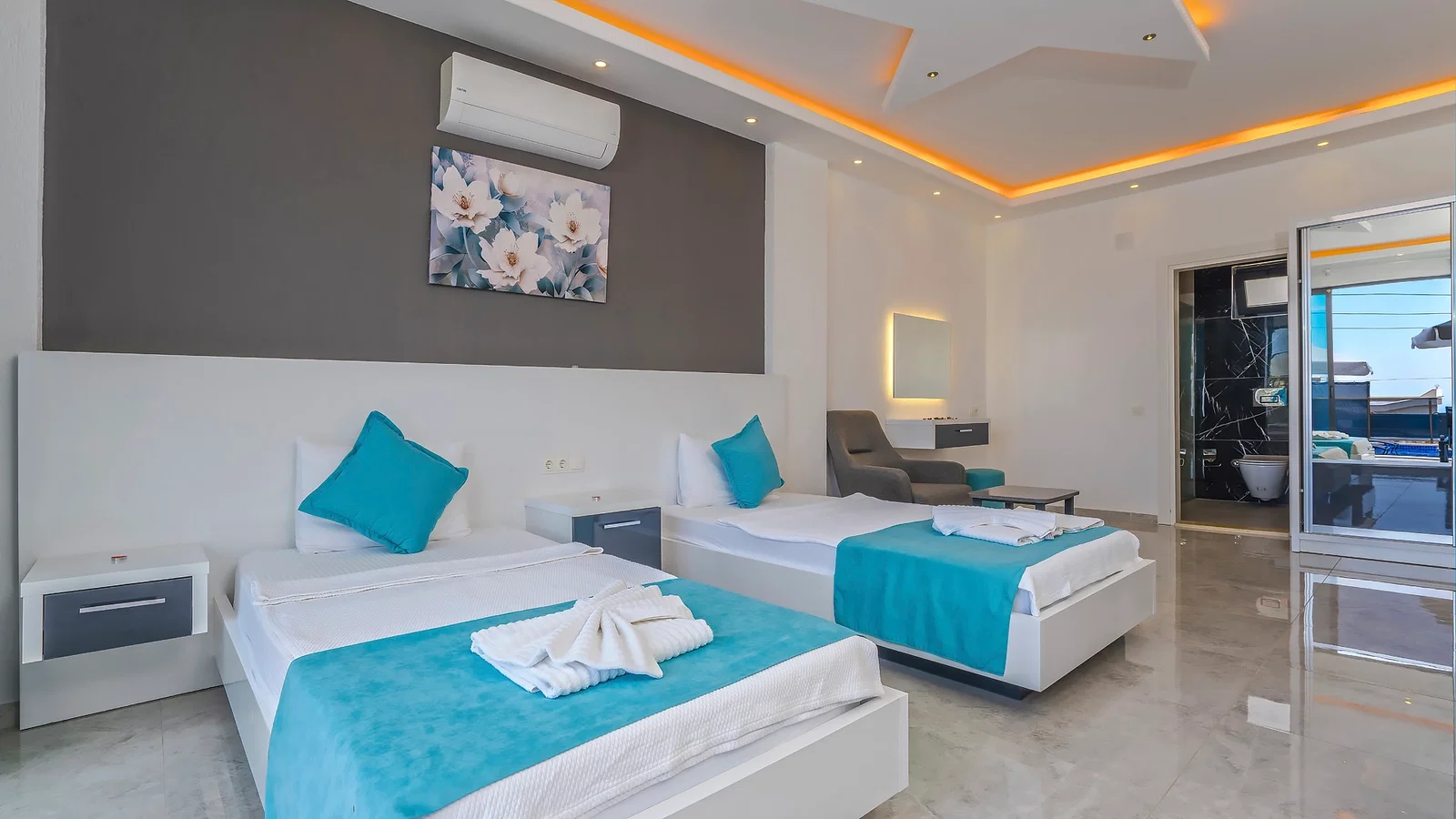 Kalkan’da Deniz Manzaralı, Korunaklı Havuzlu, 2 Yatak Odalı, Ekonomik Villa