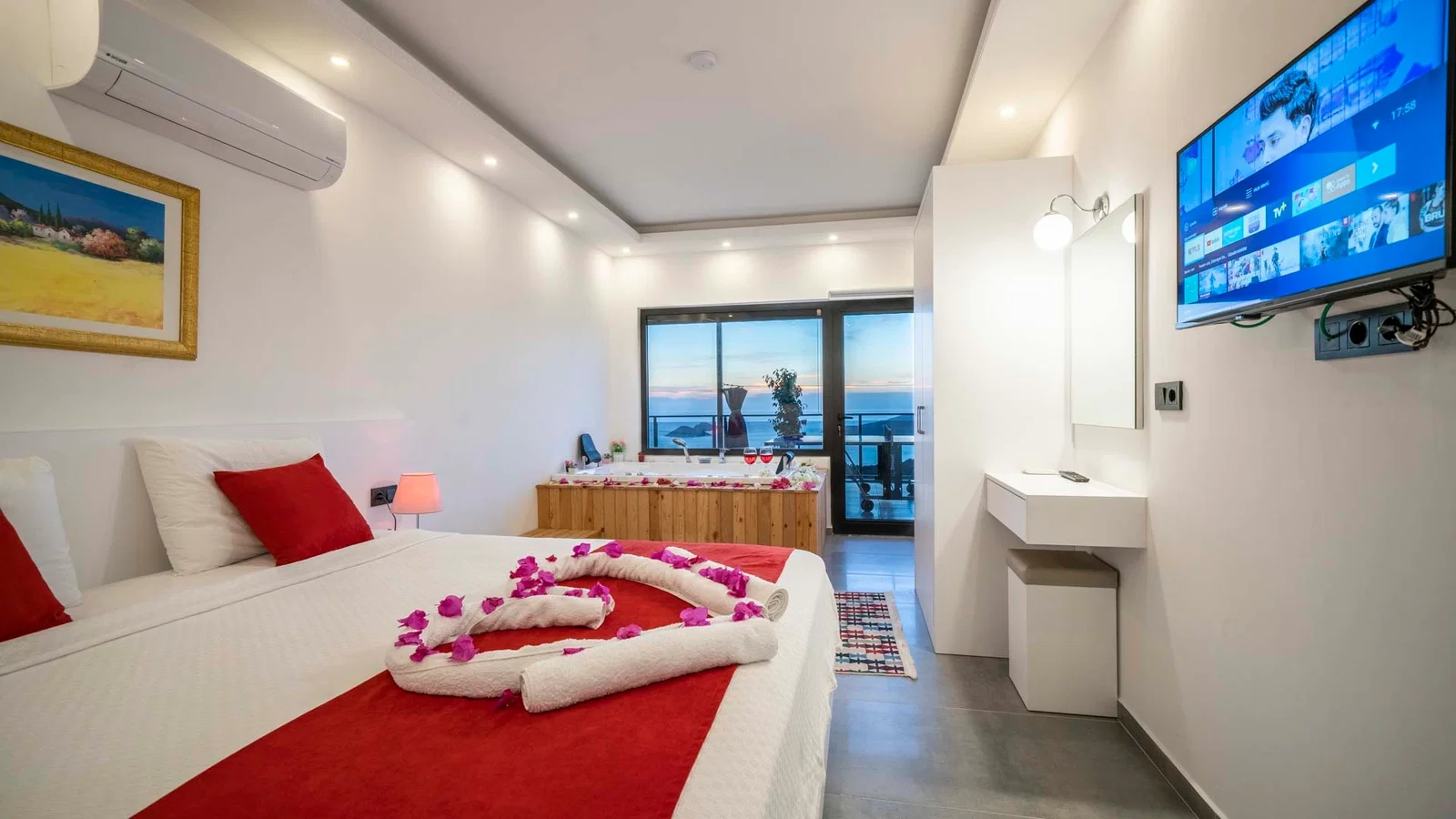 Kalkan’da Balayı Çiftlerine Uygun, Korunaklı Havuzlu, 2 Yatak Odalı, Ekonomik Villa