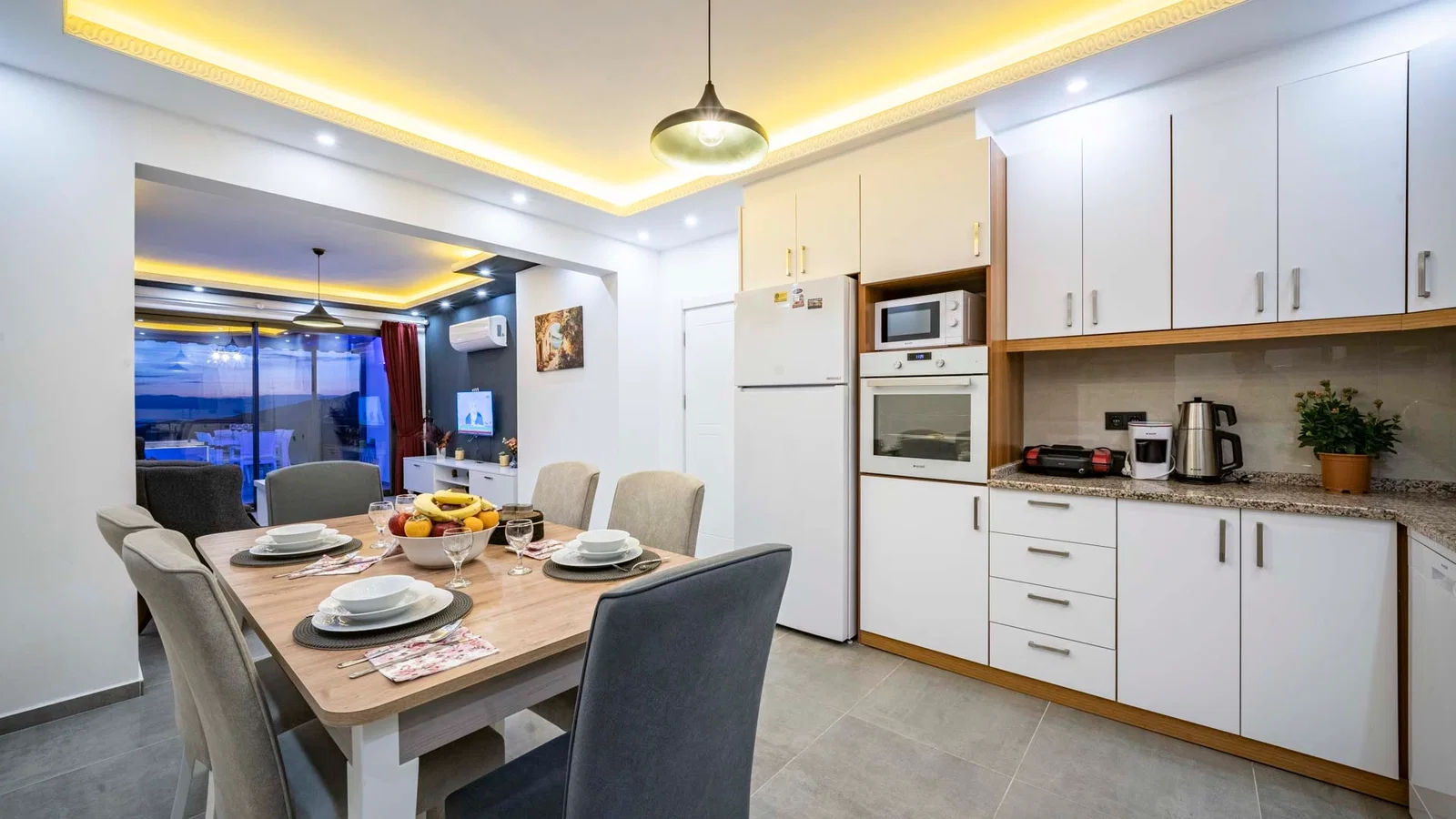 Kalkan’da Balayı Çiftlerine Uygun, Korunaklı Havuzlu, 2 Yatak Odalı, Ekonomik Villa