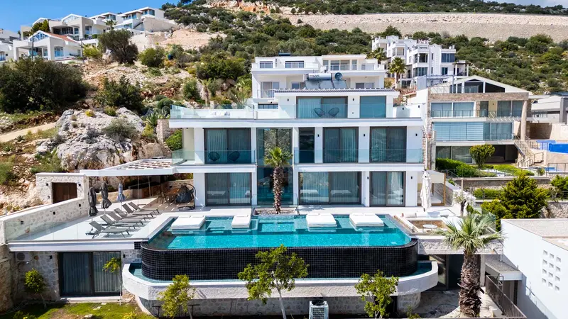 Kalkan’da sonsuzluk havuzlu kiralık villa, fotoğraf 2