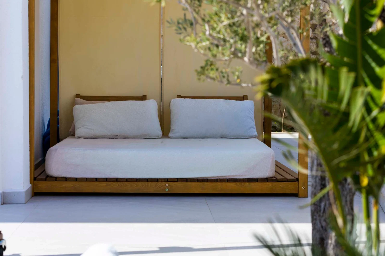 Kalkan’da Merkeze Yakın, Isıtmalı Havuzlu, 6 Yatak Odalı, Lüks Villa