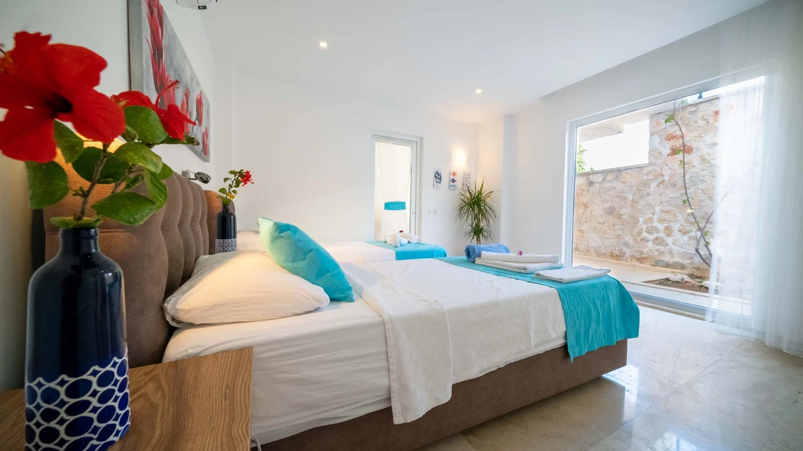 Kalkan’da Merkeze Yakın, Özel Havuzlu, 5 Yatak Odalı, Ekonomik Villa
