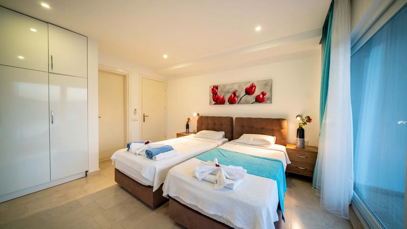 Kalkan’da Merkeze Yakın, Özel Havuzlu, 5 Yatak Odalı, Ekonomik Villa